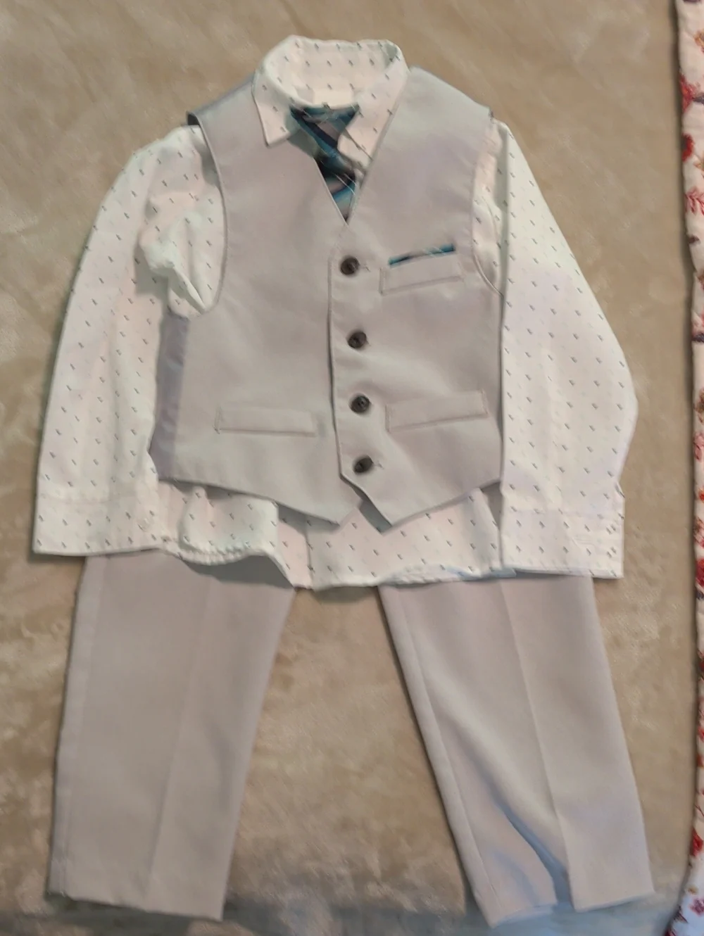 Van Heusen Boys Light Gray Suit Set with Patterned Shirt and Tie